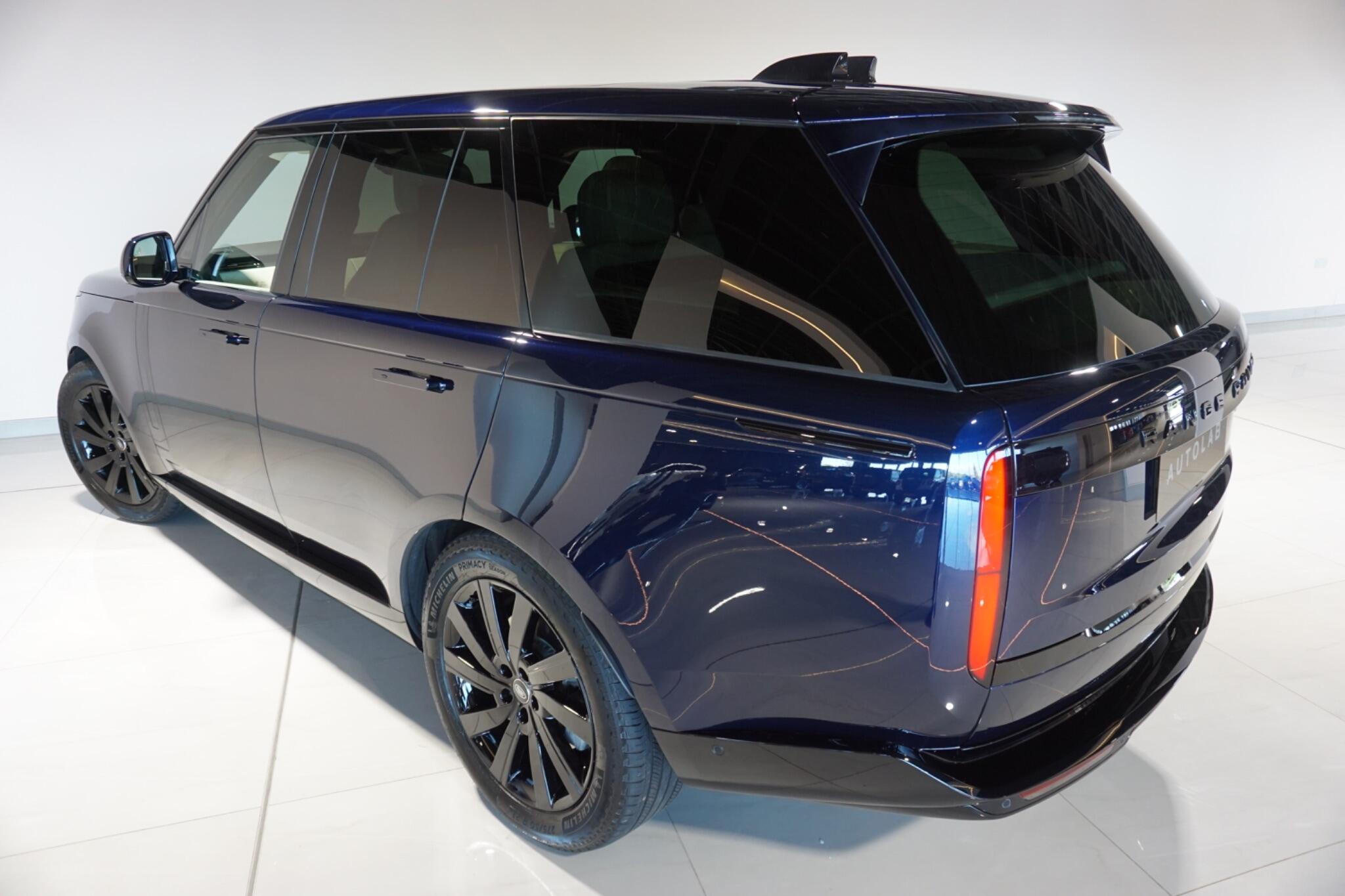 Land Rover Range Rover 3.0 D300 MHEV SE SUV 5dr Diesel Auto 4WD Euro 6 (s/s) (300 ps)